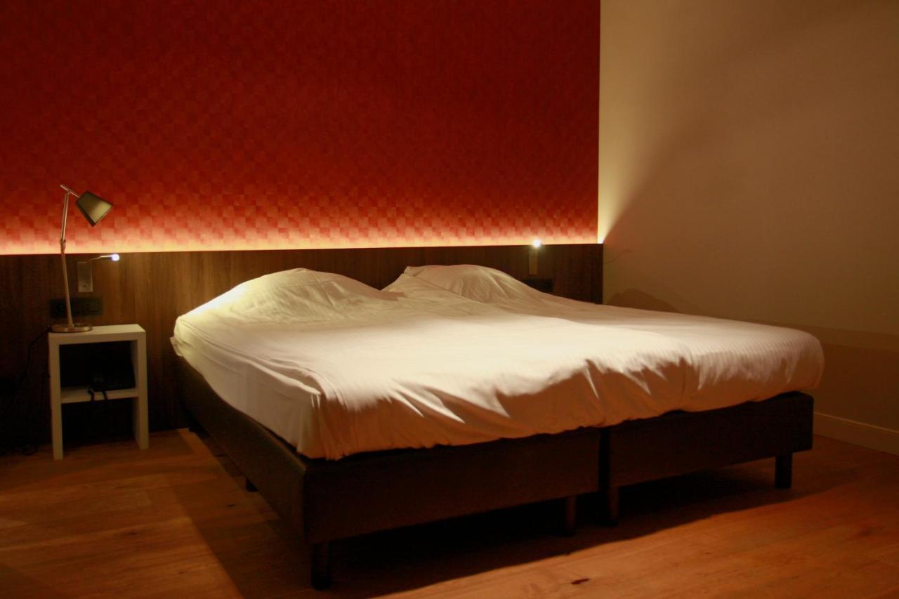 Hotel De Boskar Pelt Bagian luar foto
