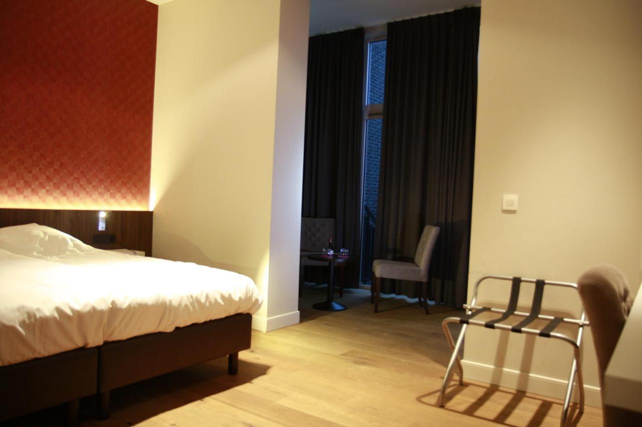 Hotel De Boskar Pelt Bagian luar foto